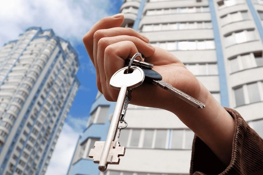 Чтобы стать собственником жилья, не всегда нужно его покупать. Если вы живете, например, в муниципальной квартире, не входящей в специальный жилищный фонд, то имеете право ее приватизировать.